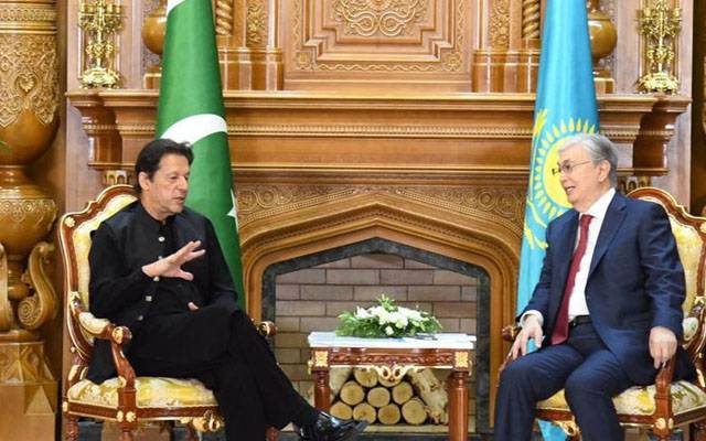 وزیر اعظم عمران خان کی قازقستان کے صدر سے دو شنبے میں ملاقات