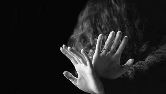 پمز ہسپتال کی پارکنگ، میں، لڑکی، سے، مبینہ زیادتی