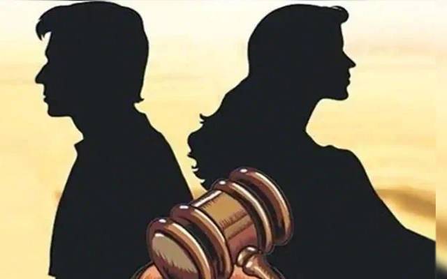 شوہر نے بیوی کو کیوں طلاق دی۔۔ وجہ جان کر آپ حیران رہ جائینگے