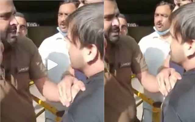 والدہ کا سرٹیفکیٹ، ویڈیو بنانے پر تشد کا نشانہ