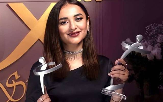 پاکستانی ماڈل و اداکارہ، یمنی زیدی، لکس ایوارڈ تقریب