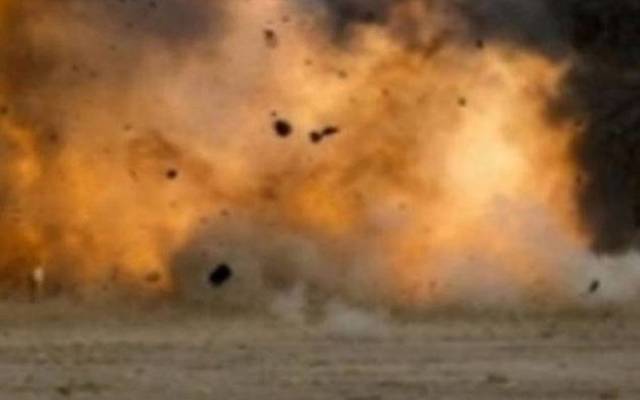 گاڑی میں دھماکے، ایک شخص جاں بحق،
