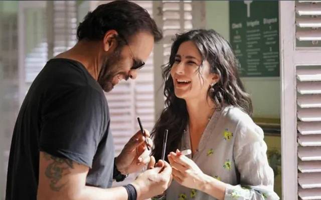 انڈین فلموں، ہدایت، کرینہ کیف، مطالبہ 