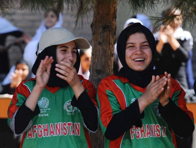 افغان خواتین کو کرکٹ کھیلنے کی اجازت ہے