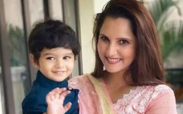 پاپا نہ کہو، شعیب اختر اور ثانیہ کی بیٹے کو تاکید،فائل فوٹو