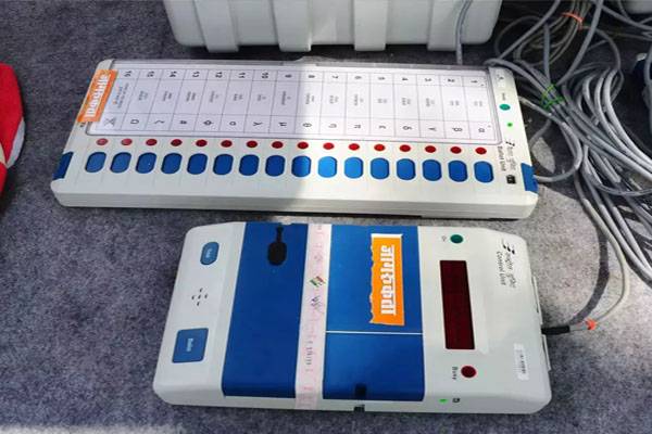  الیکشن کمیشن ۔لیکٹرانک، ووٹنگ مشین، ہیک۔جام۔ خدشہ 
