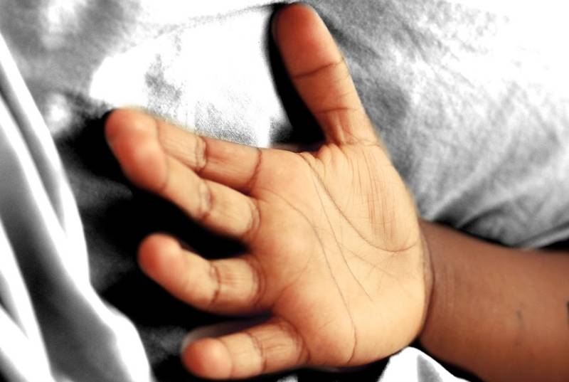 بچے ، لاش ، علامتی، تصویر