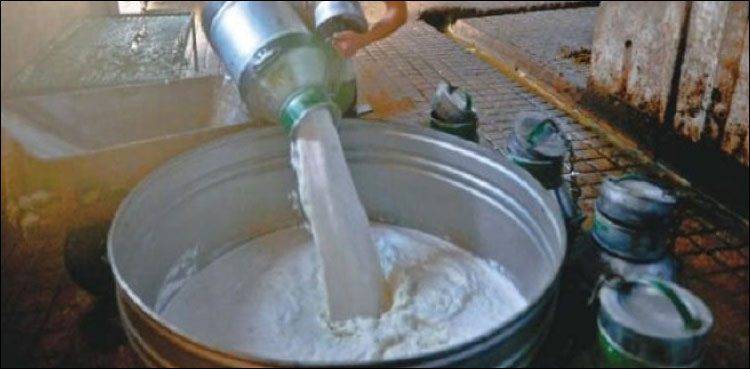 دودھ کی قیمتیں بڑھنے کا امکان، فائل فوٹو