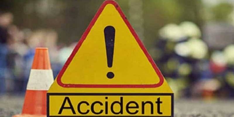 ٹرک اور کار میں حادثہ، فائل فوٹو