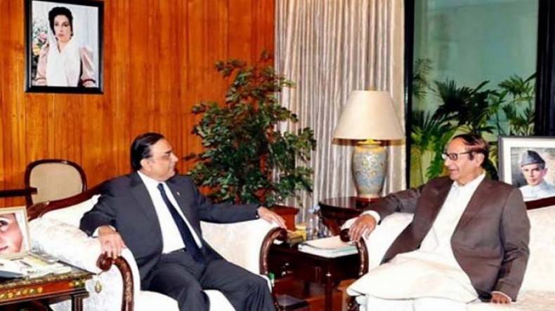 آصف زرداری نے چوہدری شجاعت سے تحریک عدم اعتماد کیلئے حمایت مانگ لی
