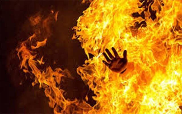  بھارت، درندہ صفت باپ ، جائیداد ، تنازع ،بیٹے، بہو اور دو معصوم پوتیوں کو آگ لگا کر مار دیا