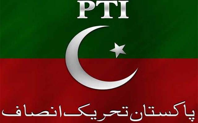 عثمان بزدار اور دو وفاقی وزیر عمران خان کو چھوڑ کر بھاگنے والے ہیں۔پی ٹی آئی رہنما دعویٰ 