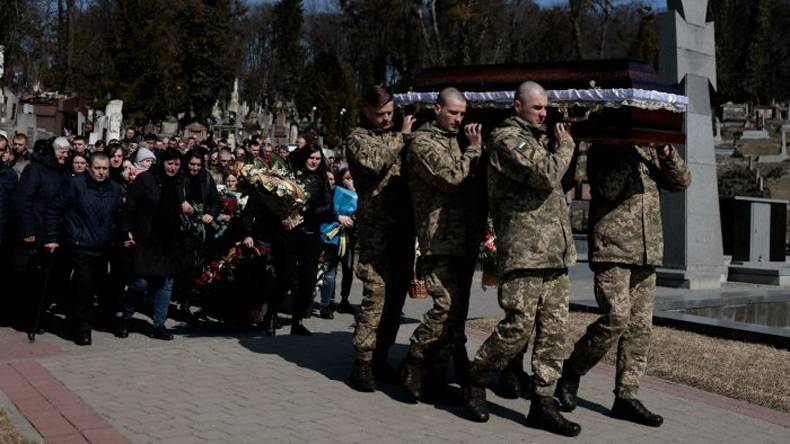 مرنیوالے،روسی، فوجی، تدفین 