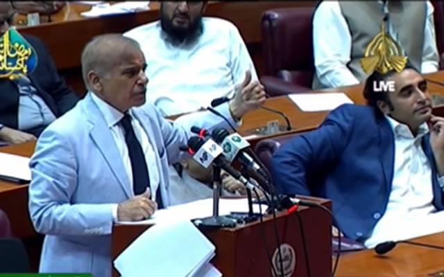  قوم۔عظیم۔ دن ۔ ایوان ن۔سلیکٹڈ ۔وزیراعظم۔آئین۔قانون ۔خطاب