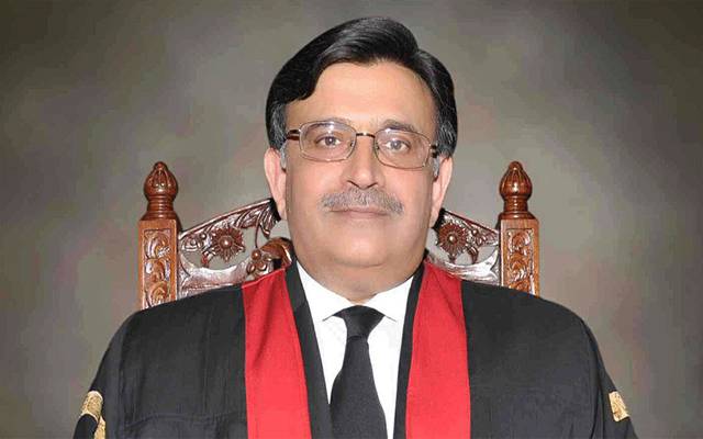 لا کالجز۔سپریم کورٹ۔تنقید۔بندیال۔تعلیم۔قائمہ کمیٹی