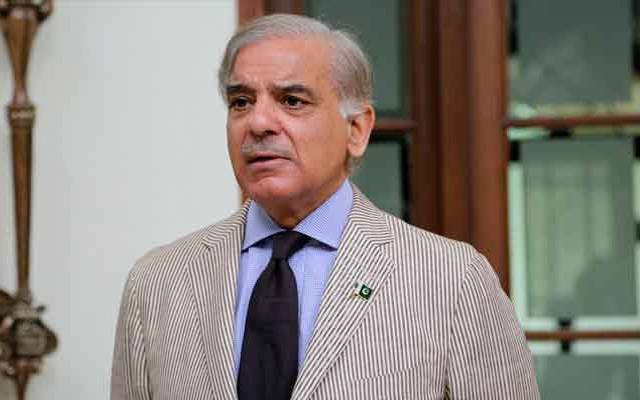 وزیراعظم شہبازشریف وفد کے ہمراہ لندن پہنچ گئے