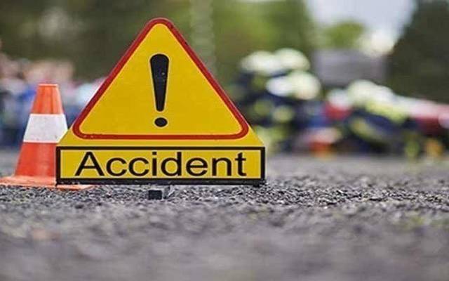 ڈمپر کی رکشہ کو ٹکر ۔ ایک ہی خاندان کے 5 افراد جاں بحق