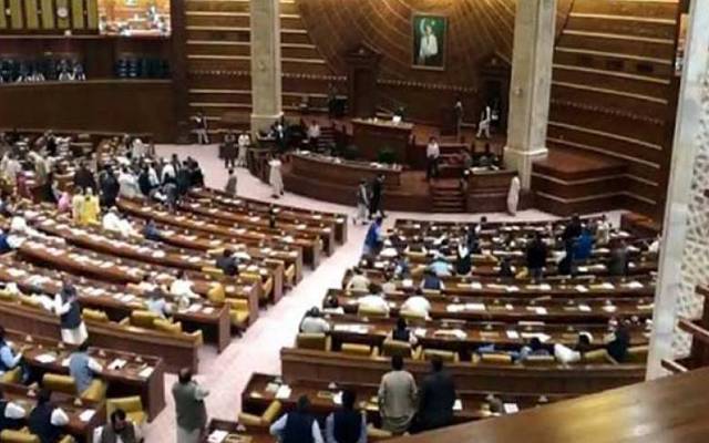 پنجاب اسمبلی ، منحرف ارکان