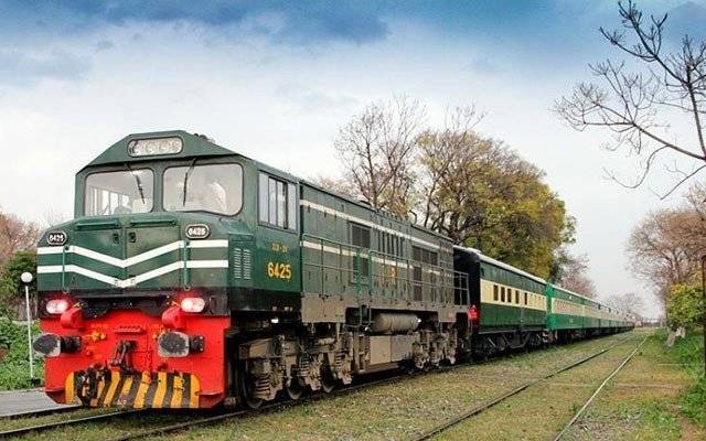 ٹرین میں خاتون سے زیادتی، فائل فوٹو