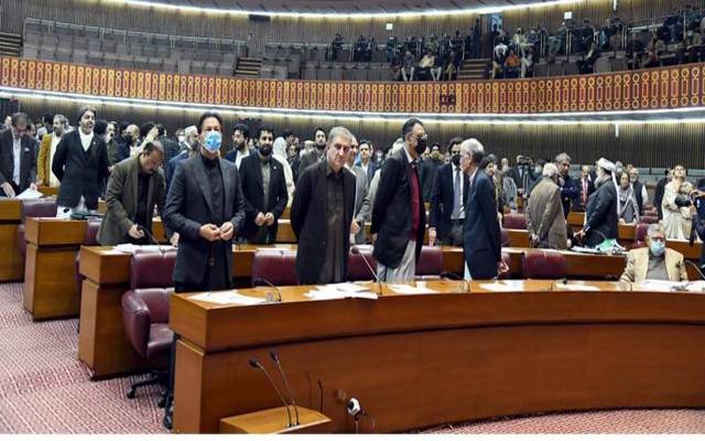 بیک ڈور حکومتی رابطے، پی ٹی آئی کا مستقبل طے ہوگیا، بڑی خبر
