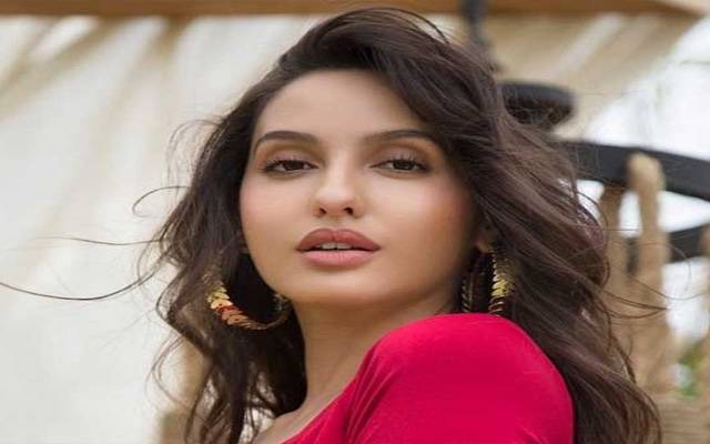 سپر اسٹار ڈانسر واداکارہ نورا فتیحی ڈائریکٹر بن گئیں