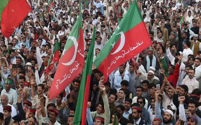پاکستان تحریک انصاف، عامر لیاقت، وفات سے خالی، سیٹ پر الیکشن لڑنے کا اعلان