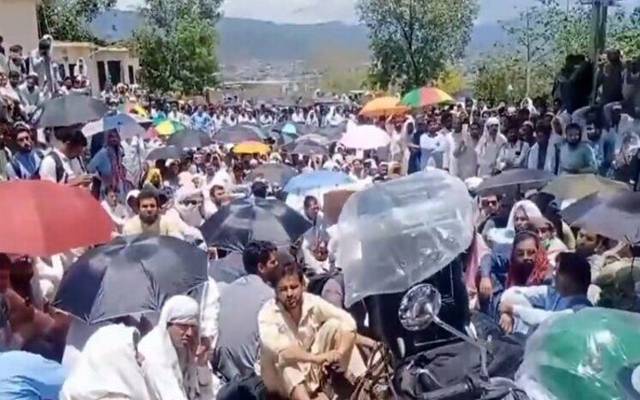 خیبرپختونخوا، اساتذہ، مطالبات کی منظوری، دھرنا ختم،