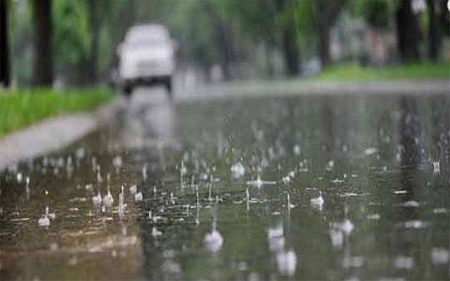 لاہور سمیت پنجاب کے بیشتر شہروں میں بارش، گرمی کا زور ٹوٹ گیا