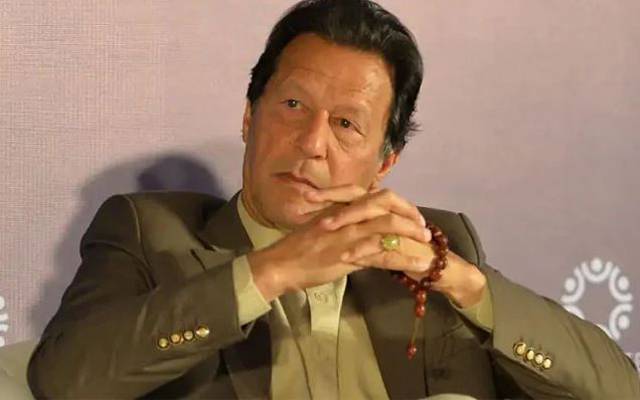 اپنے دور میں اسٹیبلشمنٹ سے مسلسل بیساکھیاں مانگتے رہے، عمران خان 