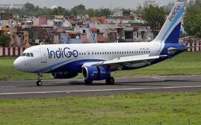  بھارتی طیارے کی کراچی ائیرپورٹ پر ہنگامی لینڈنگ