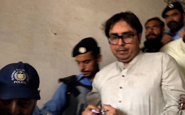 پی ٹی آئی رہنما، شہباز گل، ڈی ایچ کیو ہسپتال راولپنڈی، منتقل کرنے کی ہدایت
