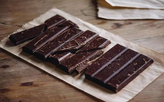 ڈارک چاکلیٹ: کتنی فائدہ مند