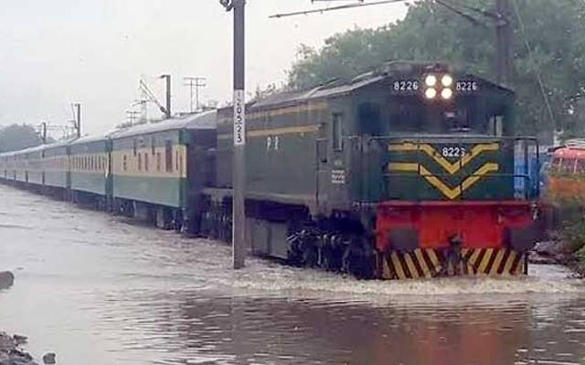 ریلوے آپریشن معطل 