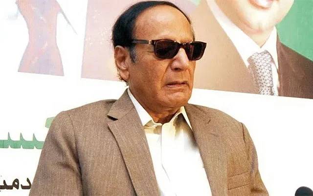 مسلم لیگ ق، سربراہ چودھری شجاعت حسین، سیاستدانوں، فوج کے معاملات، دخل اندازی، 