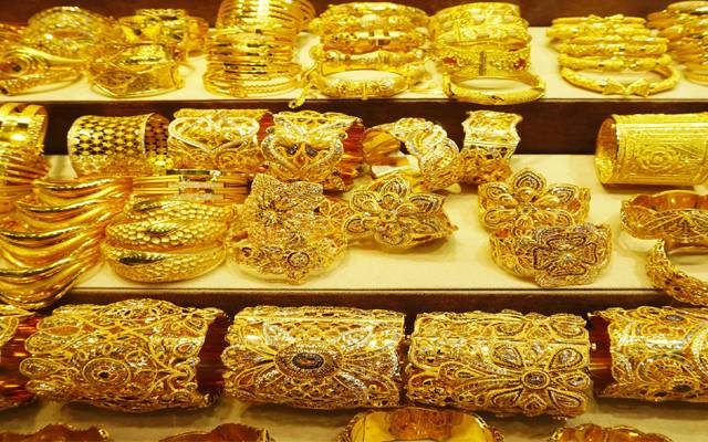 عالمی مارکٹ میں سونا سستا، پاکستان میں سونا مہنگا