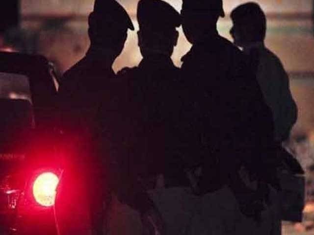 لاہور: مبینہ پولیس مقابلے میں ڈاکو ہلاک، دوسرا زخمی حالت میں گرفتار