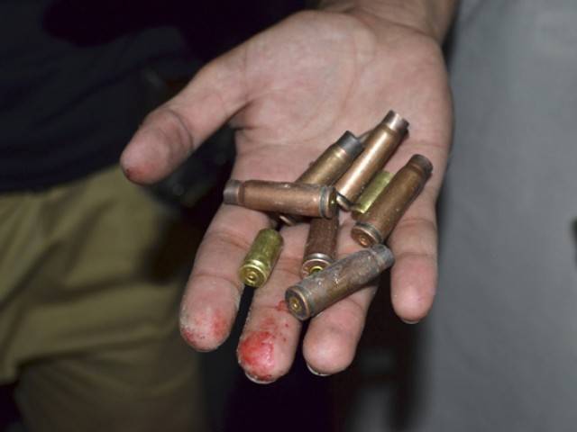 لاہور: برقع پوش ملزمان کی فائرنگ سے نوجوان قتل