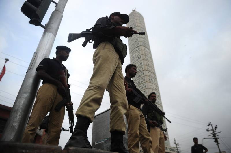 کراچی کے 69 فیصد شہری اسٹریٹ کرائم کا نشانہ بن چکے، سروے