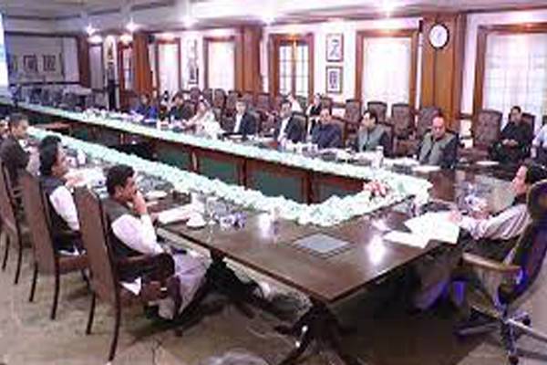 پنجاب کابینہ اجلاس، صوبائی وزرا نے آئی جی پنجاب کو ہٹانے کا مطالبہ کردیا 