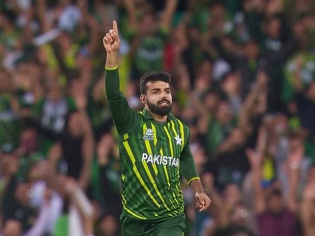 قومی کرکٹ ٹیم، آل رائونڈ شاداب خان، ٹی 20 ورلڈکپ، نہ جیتنے، پاکستانی شائقین کرکٹ، معافی مانگ لی،