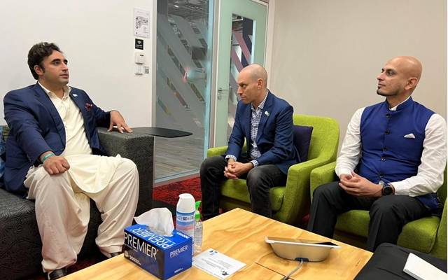 وزیر خارجہ بلاول بھٹو زرداری نے سنگاپور میں میٹا (فیس بک) ایشیا پیسیفک ہیڈ کوارٹر کا دورہ کیا، جہاں انہوں نے پاکستان میں آئی ٹی کے شعبے کی کامیابیوں اور وسیع امکانات کو اجاگر کیا