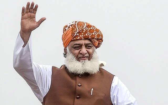 مولانا فضل الرحمان، پی ٹی آئی، ملک کو تباہی کی طرف دھکیل، 