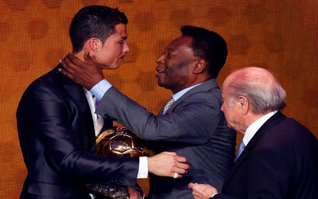 کرسٹیانو رونالڈو کا لیجنڈری فٹبالر پیلے کو خوبصورت خراج تحسین