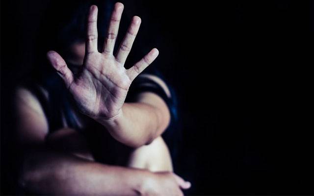 فیصل آباد: کمسن گھریلو ملازمہ پر تشدد اور جنسی ہراسانی کا واقعہ