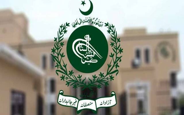 الیکشن کمیشن نے کراچی اور حیدر آباد میں بلدیاتی انتخابات سے متعلق محفوظ فیصلہ سنا دیا، جس میں قرار دیا گیا کہ بلدیاتی الیکشن 15 جنوری ہی کو ہوں گے