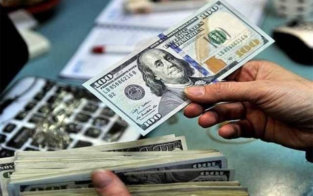 ڈالر نے روپے کو مزید بے قدر کردیا 