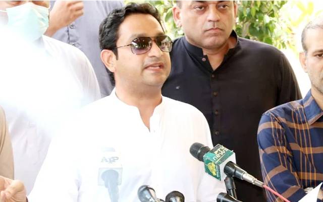 کراچی میں پی ٹی آئی کو بڑا دھچکا۔ تحریک انصاف کراچی کے صدر خرم شیر زمان یوسی کا الیکشن ہار گئے