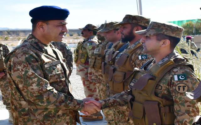 آرمی چیف کادورہ بلوچستان ، امن دشمنوں کیخلاف آپریشنل تیاریاں جاری رکھنے کی ہدایت 