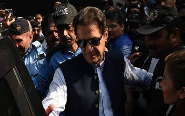 ممنوعہ فنڈنگ کیس: عمران خان کی عبوری ضمانت میں توسیع