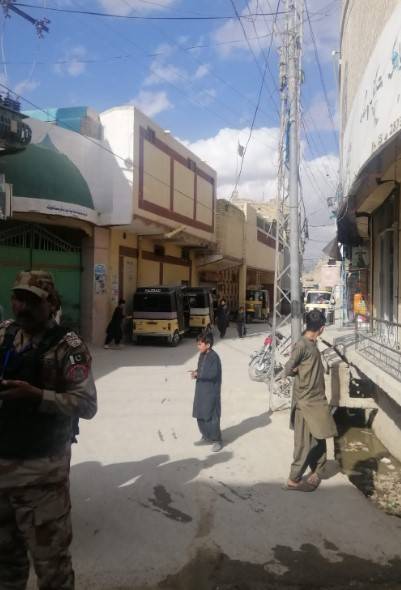 کوئٹہ : منوچان روڈ پر دستی بم حملہ، 2افراد زخمی